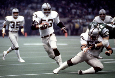 Super Bowl 15 - Raiders vs Eagles Score, Winner, & Stats 