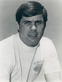 Tennessee Coach Bill Battle