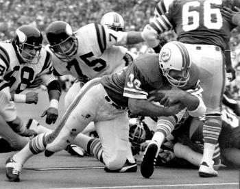 Super Bowl VIII, Closeup of Minnesota Vikings Ed Marinaro in action